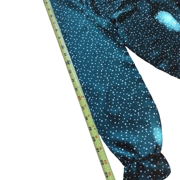 Women's Cropped Side Tie Polka Dot Top Blouse, Kelly Green, M - Picture 6 of 8